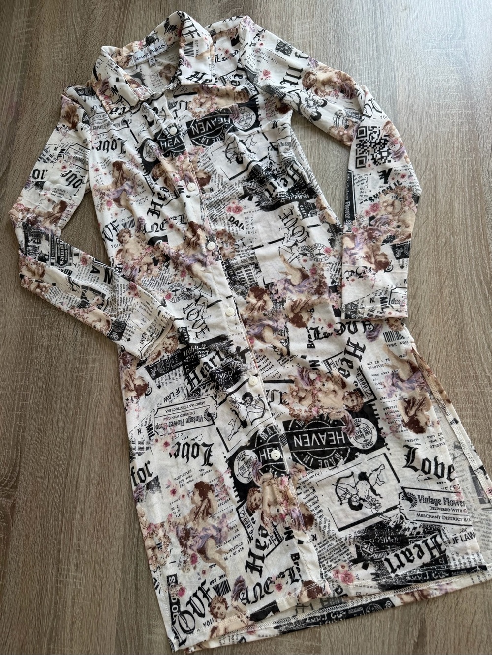 Almost Famous Newspaper Graphic Tunic Dress Size Medium